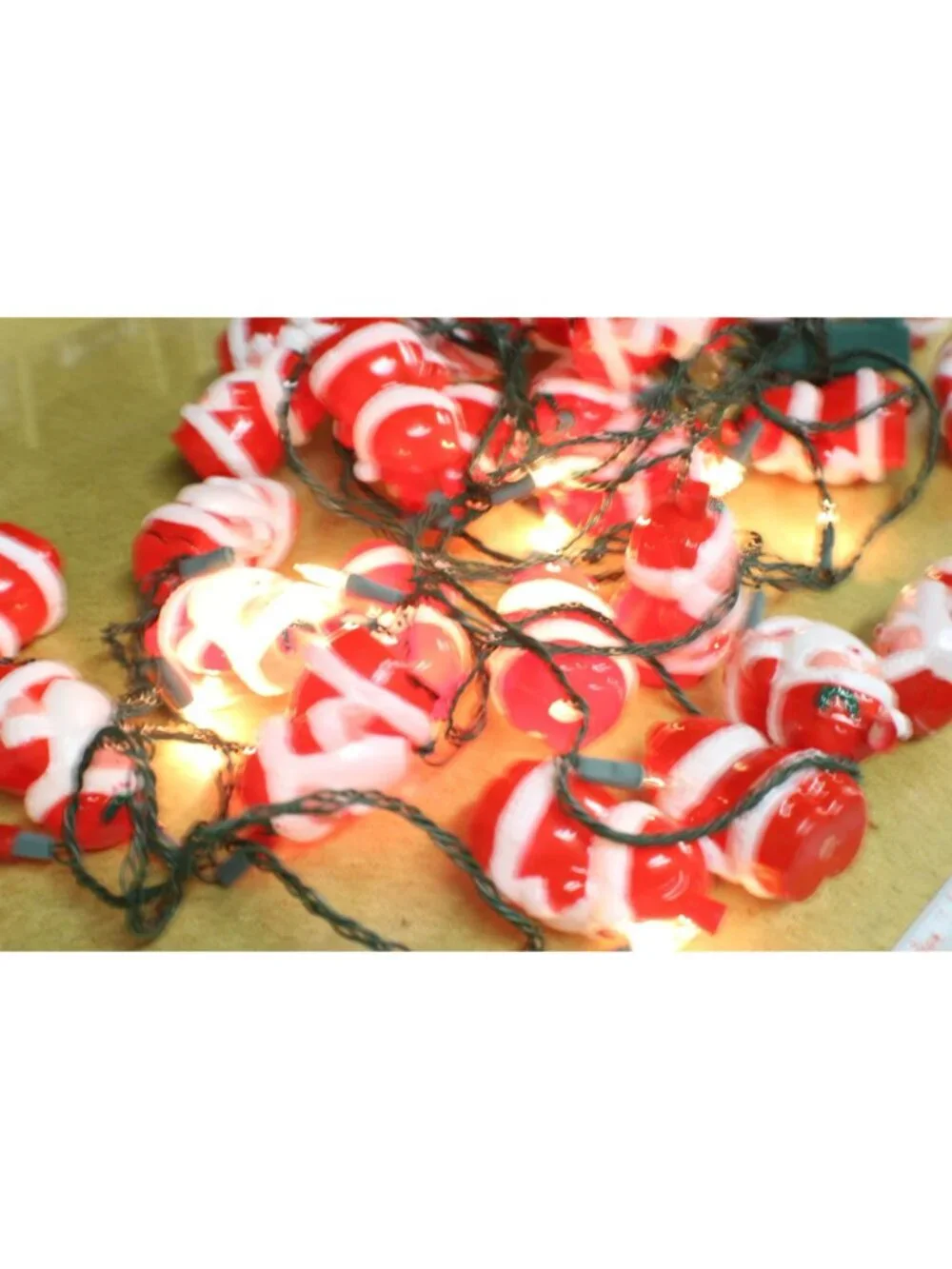 Santa Claus Light Syncing Music Blow Mold Lights Holiday 20ct Red White Plastic